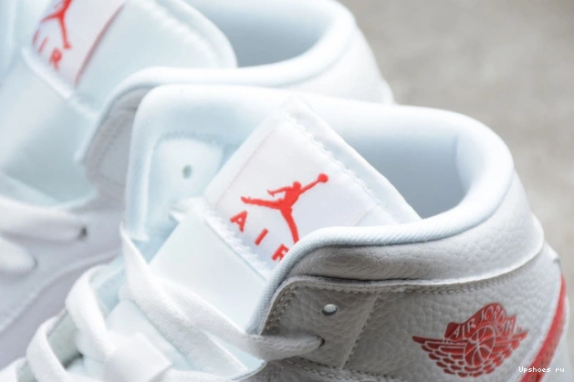 Jordan 1 University White (W) Mid BQ6472-106 Red 0831